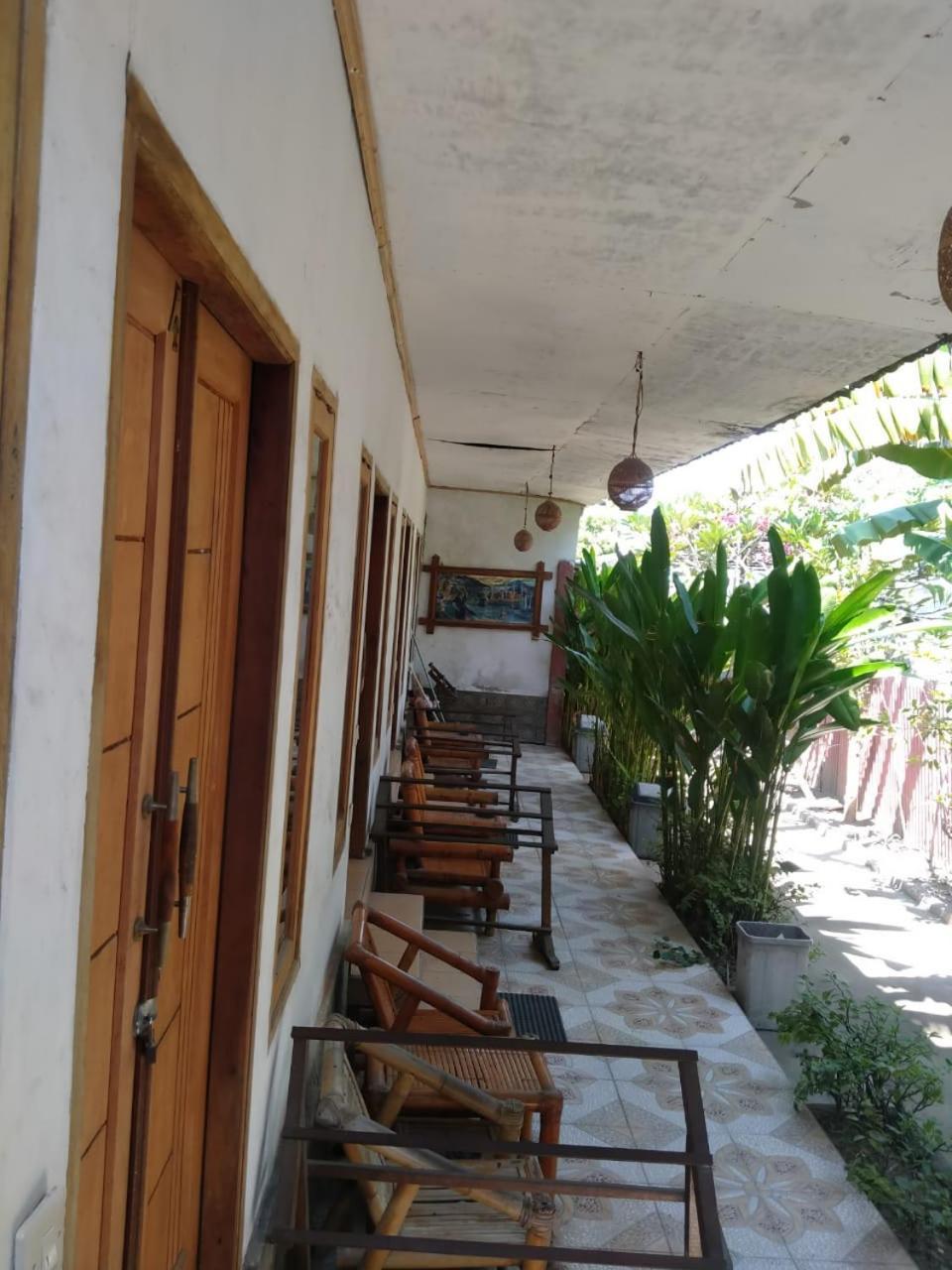 Dua Nina 2 Guesthouse Gili Trawangan Exterior foto